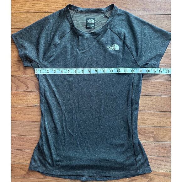 The North Face Polartec FlashDry Tee Size Small Charcoal Grey NWOT - Picture 5 of 7